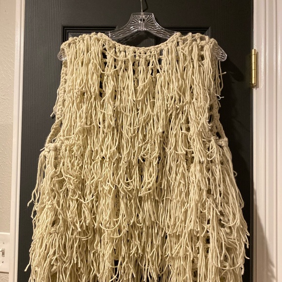 Cream Fringe Vest - Picture 2 of 2